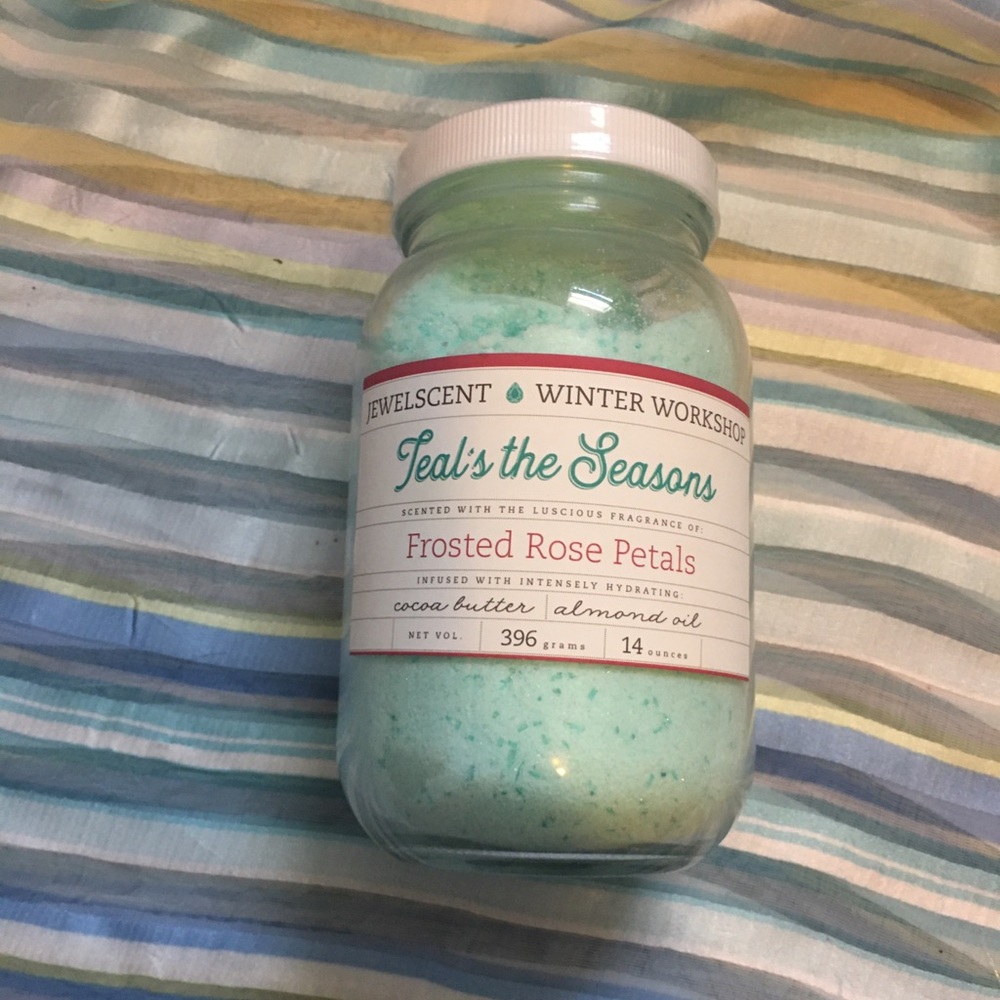 JewelScent bath soak